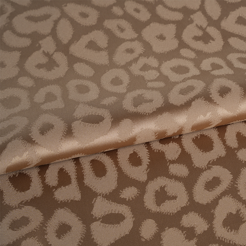 50/75 Regangan Satin Leopard Jacquard