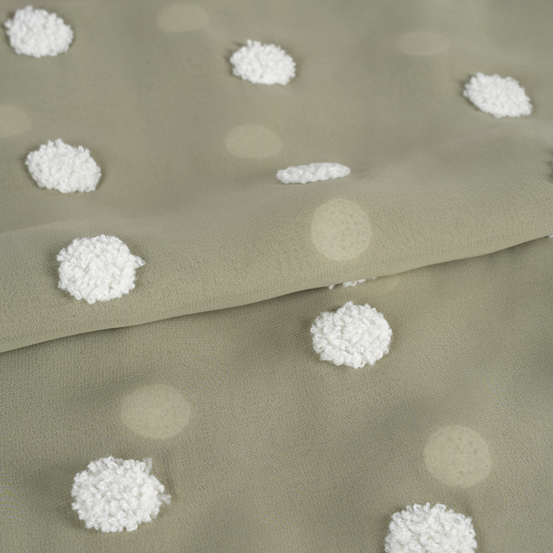 75d/18t Flat Chiffon Dengan Fabrik Sulaman Tuala