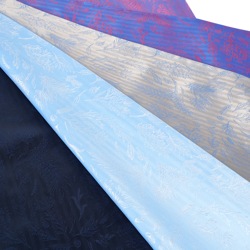 Kain Jacquard Daun Baju Merah PV