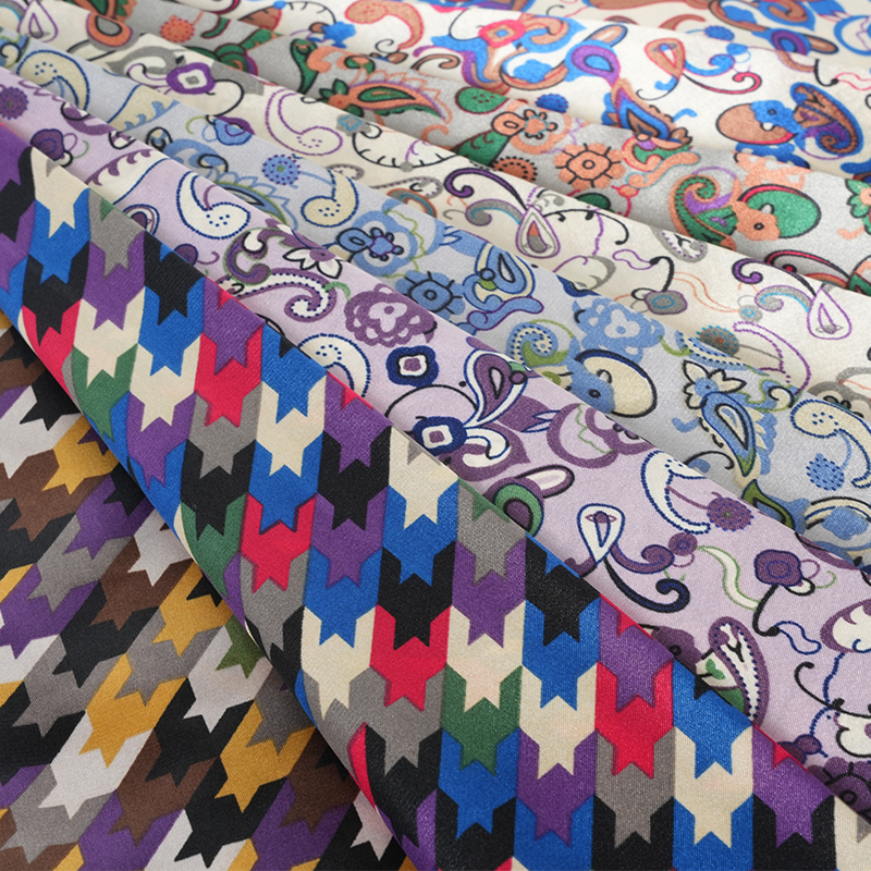 Poliester 50*75 Satin Berpintal Kain Percetakan Satin Geometrik