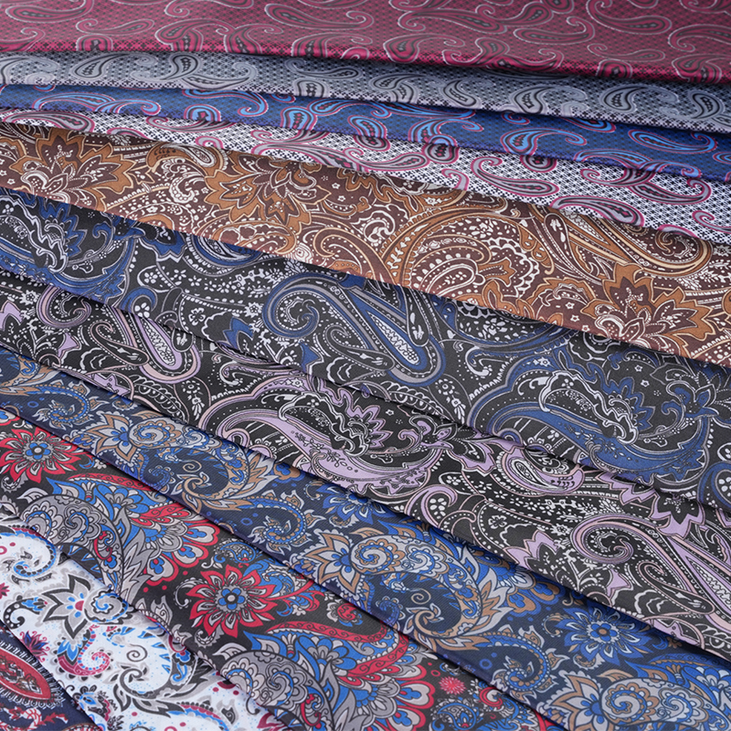 190T Poliester Taffeta Ekor Kuda Kain Cetakan Daun Pine